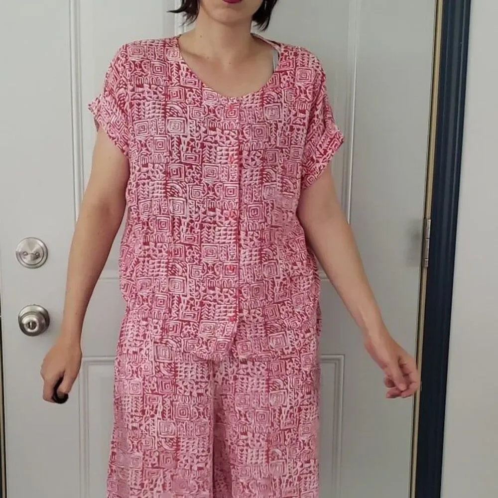 80s Red and White Rayon Matching Shorts‎ Set